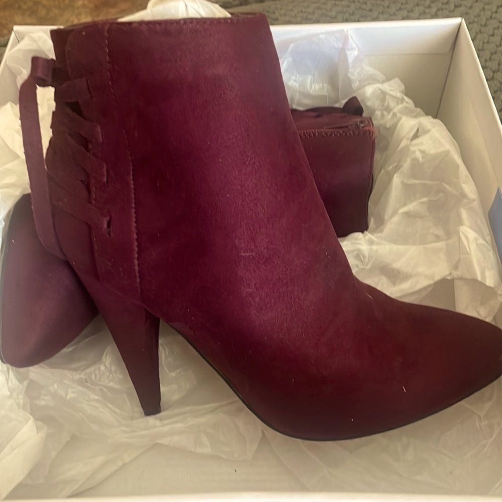 Side zip booties